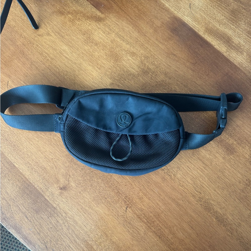 Lululemon Fanny pack